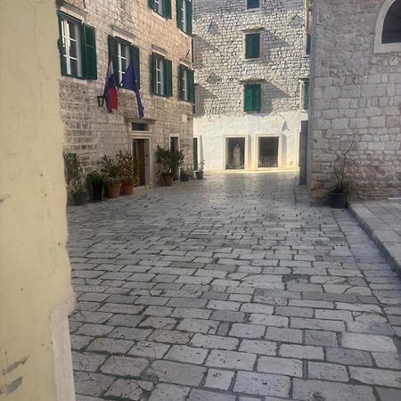 Old Town Apartment Sibenik Luaran gambar