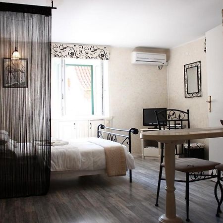 Old Town Apartment Sibenik Bilik gambar