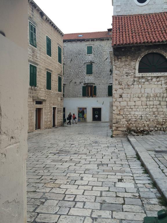 Old Town Apartment Sibenik Luaran gambar