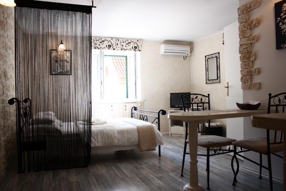 Old Town Apartment Sibenik Bilik gambar